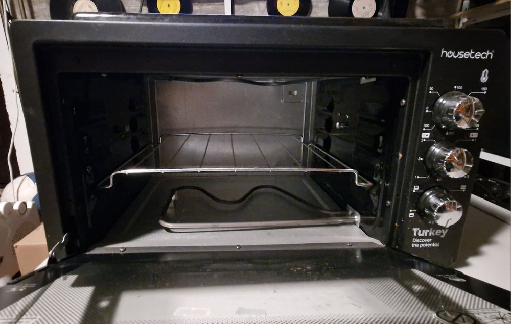 Cuptor electric Housetech,  cu 2 plite, folosit de cateva ori