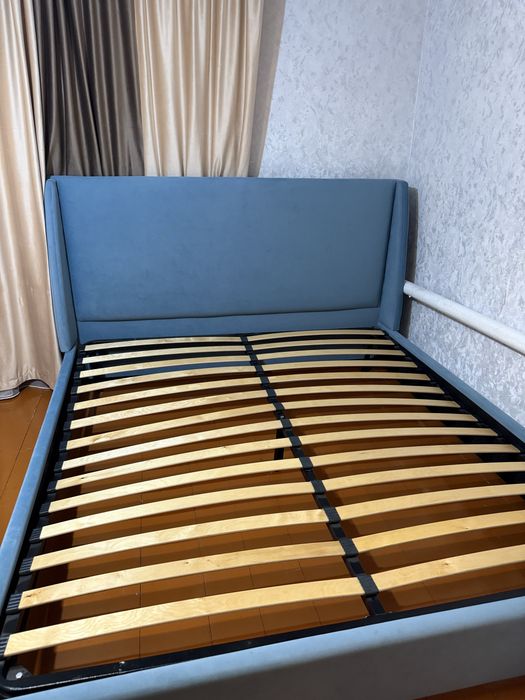 Продам кровать спальный
