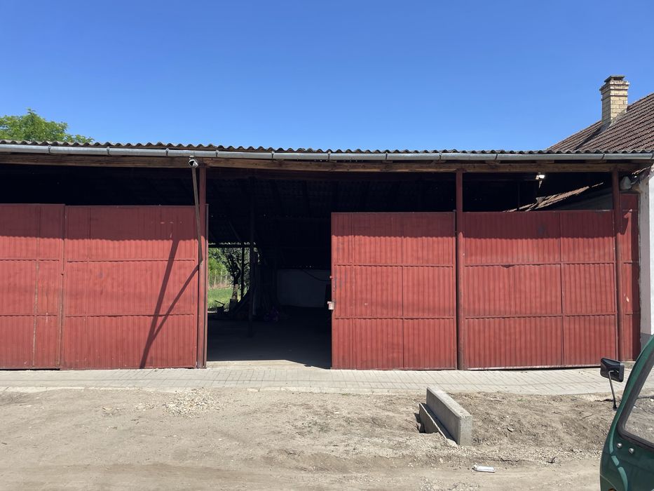 De vanzare teren intravilan 1.400 mp