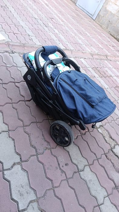Продам прогулочную коляску