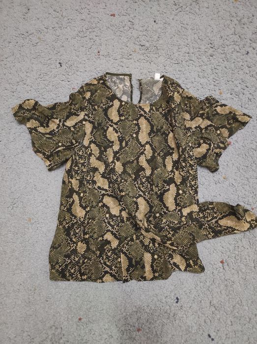 Lot haine preț per set