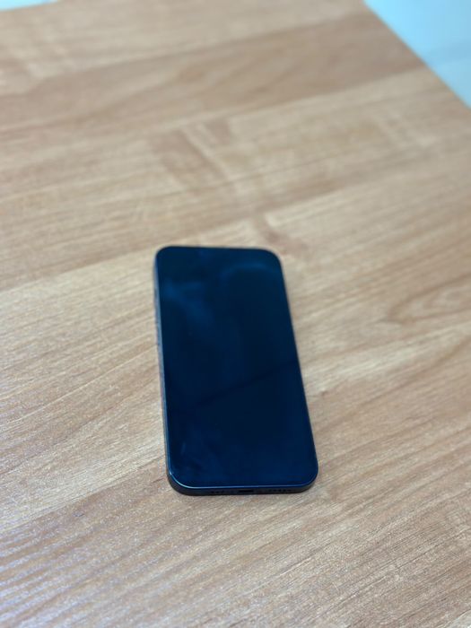 продам iphone 13