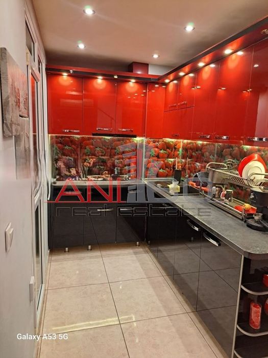 Продава се Четиристаен апартамент в Варна, Възраждане 1 - 100 кв.м за 1173 €/кв.м - Снимка #4