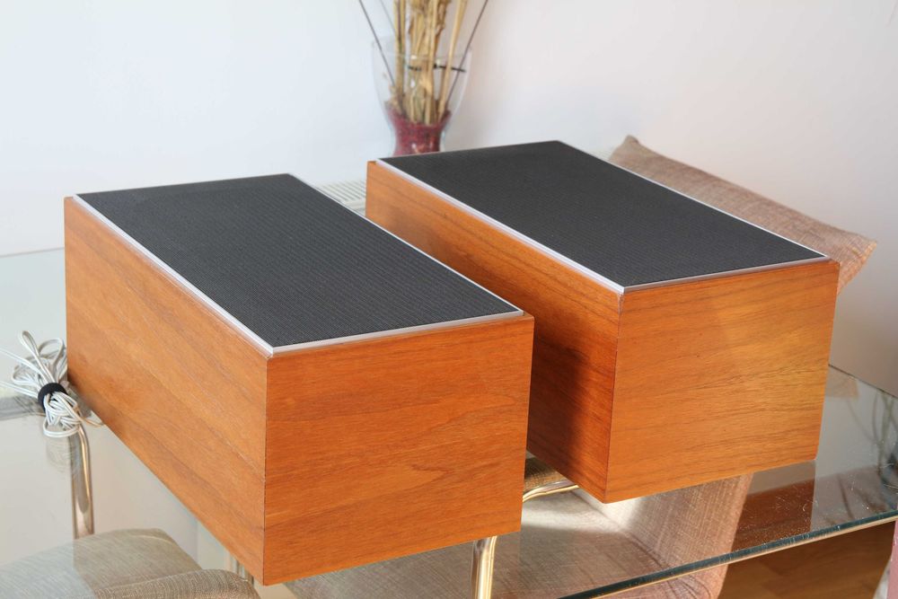 Boxe SSB 80 cu difuzoare Philips seria AD si furnir natural de nuc.