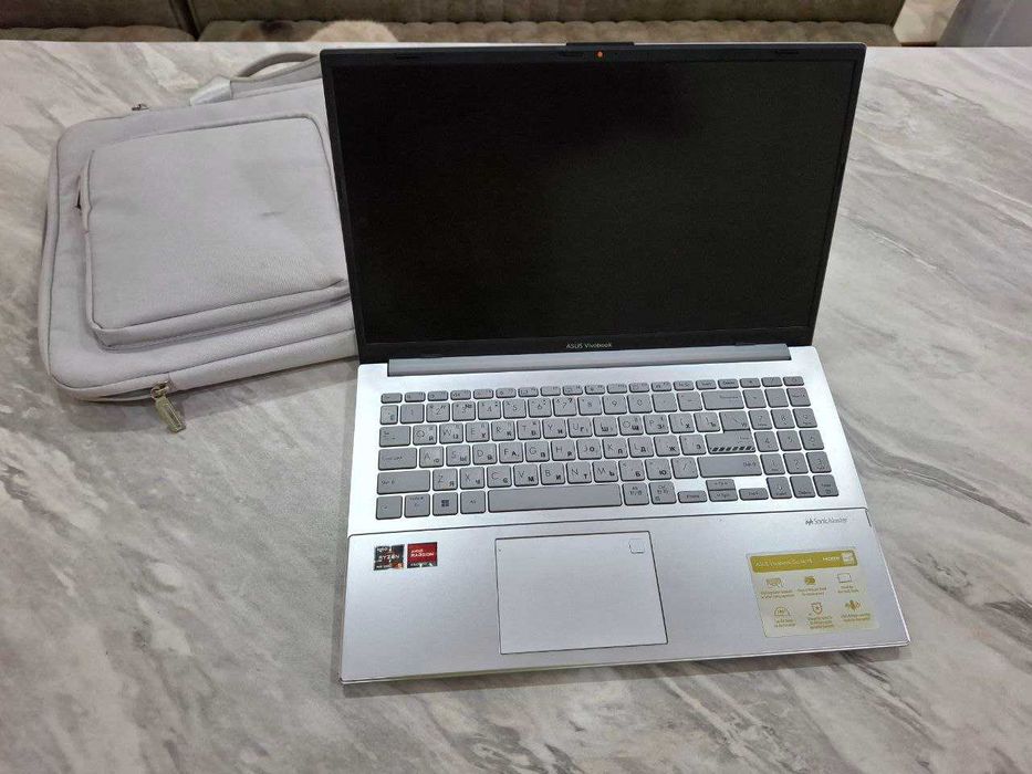 Продам ноутбук Asus Vivobook 15