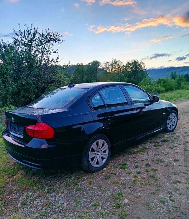 BMW 3 Series 2011 — imagine 3