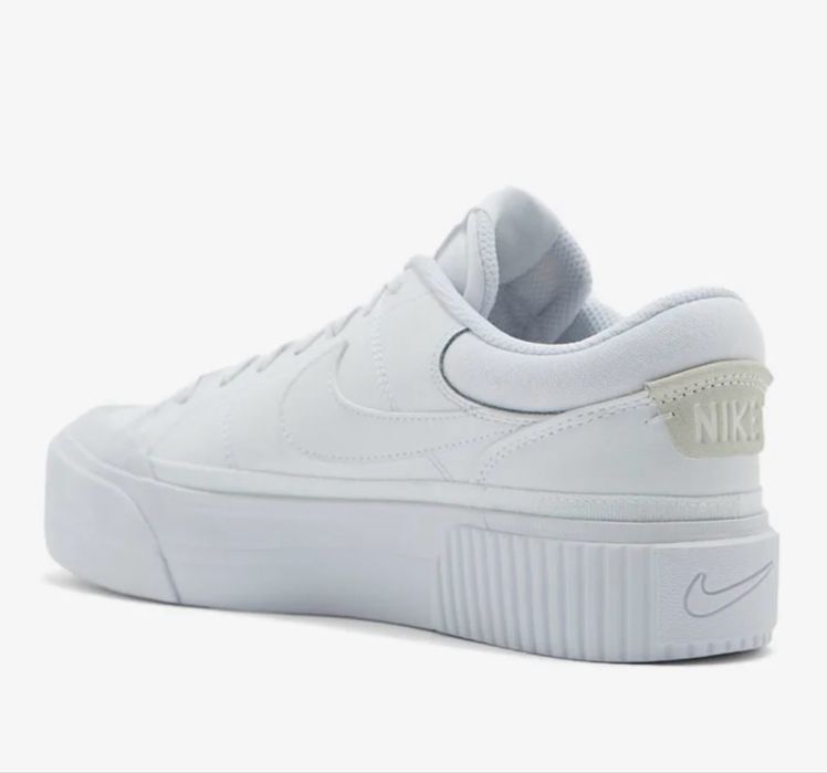 Кроссовки Nike белые новые
