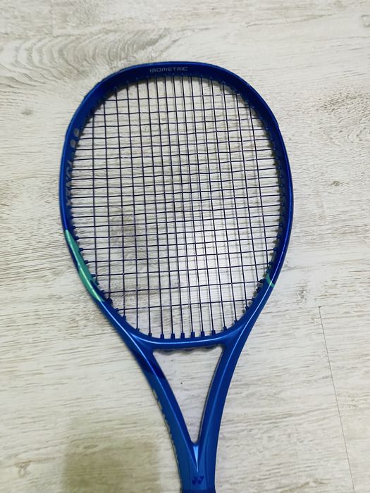 Racheta Yonex Ezone 285 g L 2