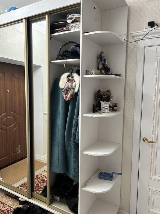 Продам шкаф прихожая