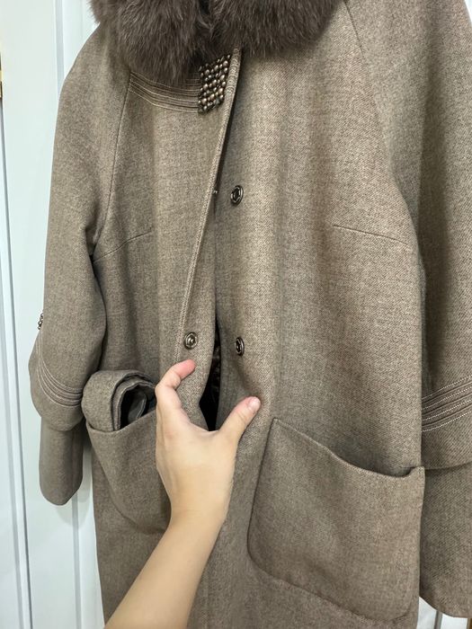 Продам пальто Loreta