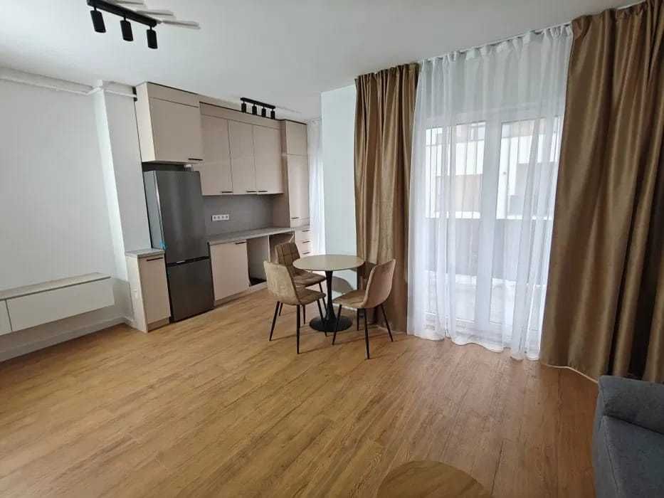 Inchiriez apartament  doua camere in Floresti, str. Eroilor nr. 380, 47 mp, et 3, lift, parcare inclusa, bloc nou, prima inchiriere