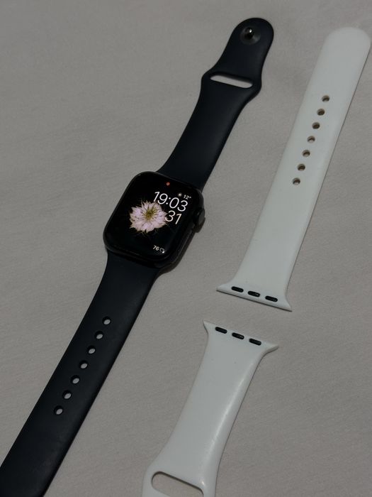 Продам оригинальные часы Apple Watch Series 8 41 мм емкасть 100%