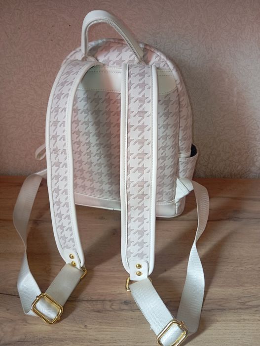 Школьная сумка для девочек, почти новая!