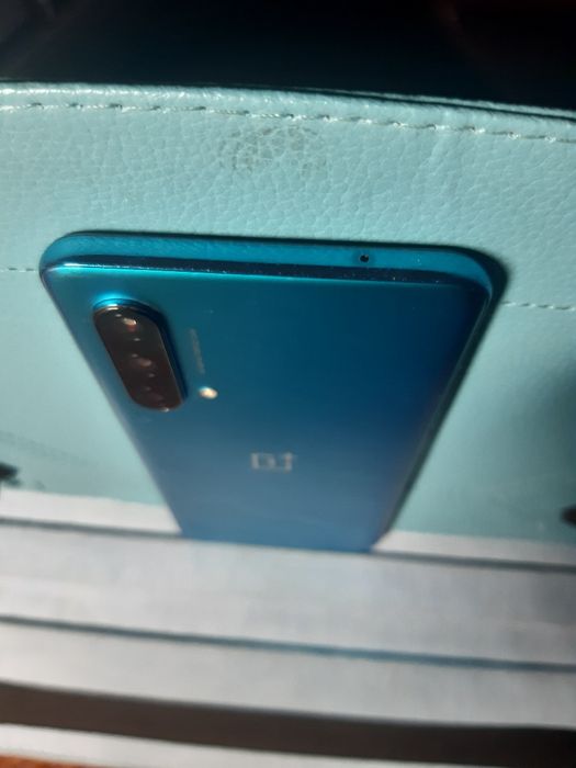 OnePlus Nord CE 5G în stare bună