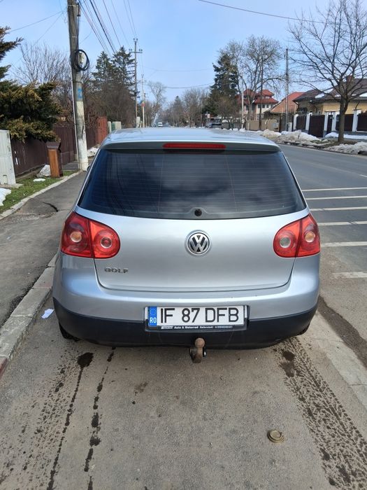 De vânzare WOLKZWAGEN golf 5 1.4 mpi  benz