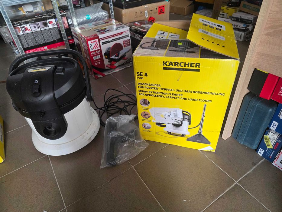 Aspirator cu spalare  Karcher SE 4 Plus Fara accesorii