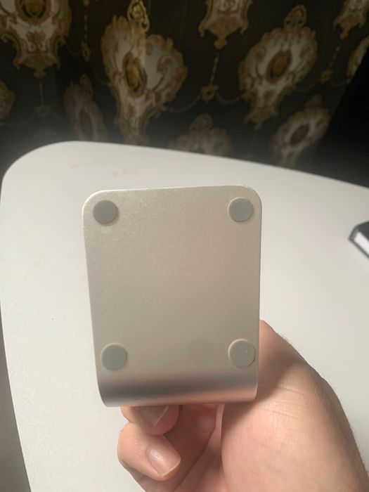 Стойка за телефон или таблет!!