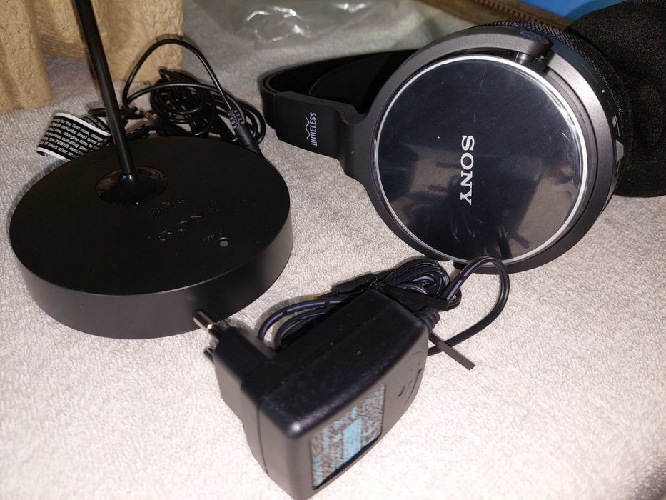 Неизползвани слушалки Sony!