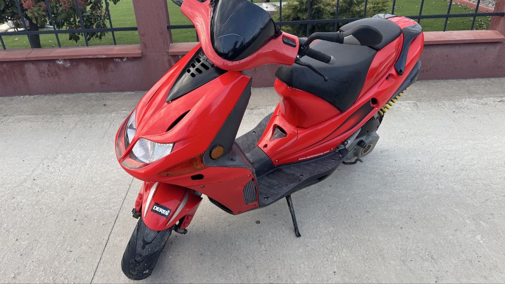 Scuter Derbi editie limitata 49cmc