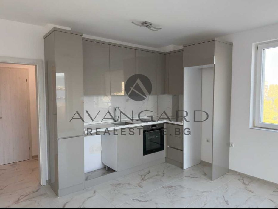 Продава се Двустаен апартамент в Пловдив, Кючук Париж - 68 кв.м за 2402 €/кв.м - Снимка #1