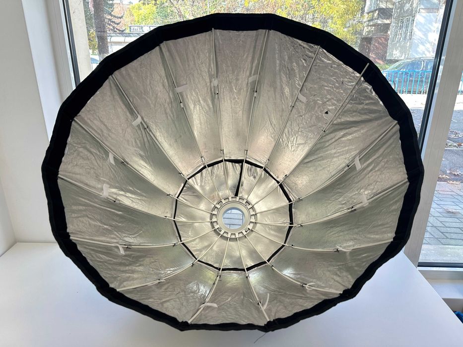 Godox P90L параболичен дълбок софтбокс 90см с Bowens монтаж