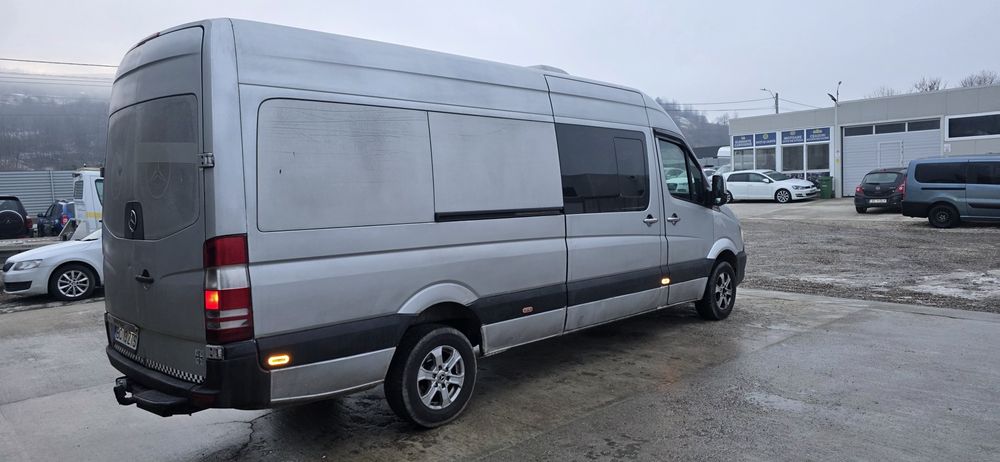 Mercedes Benz sprinter  autoturism 8+1 locuri an 2011 VARIANTE +/- dif.