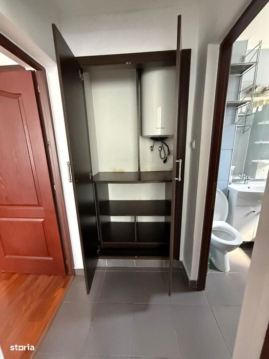 Apartament cu 2 camere semidecomandate, Centru