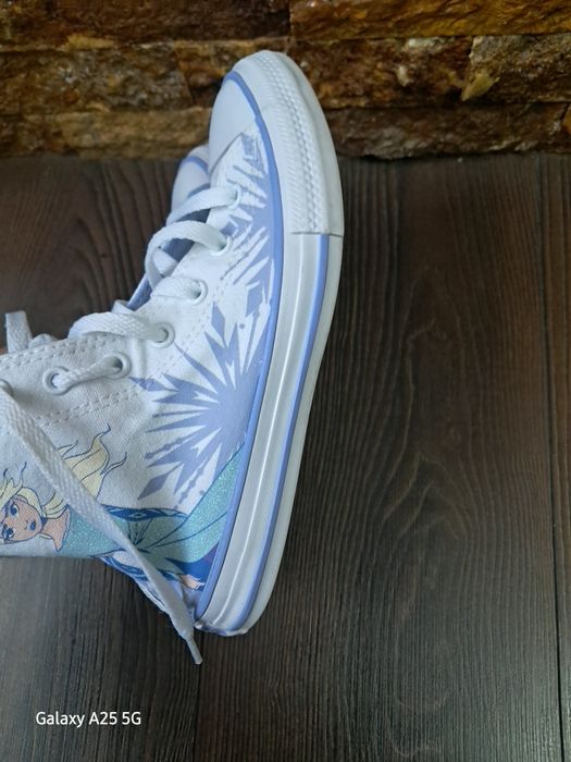 Converse mar.34 frozen