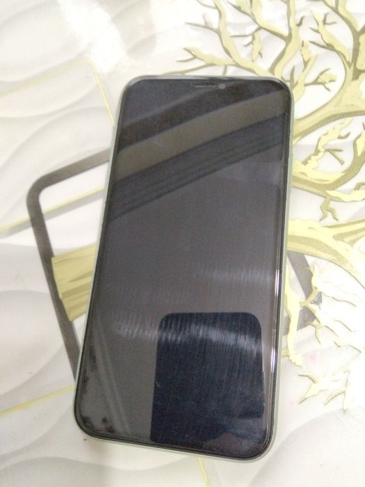 Продам айфон 11 за 120к
