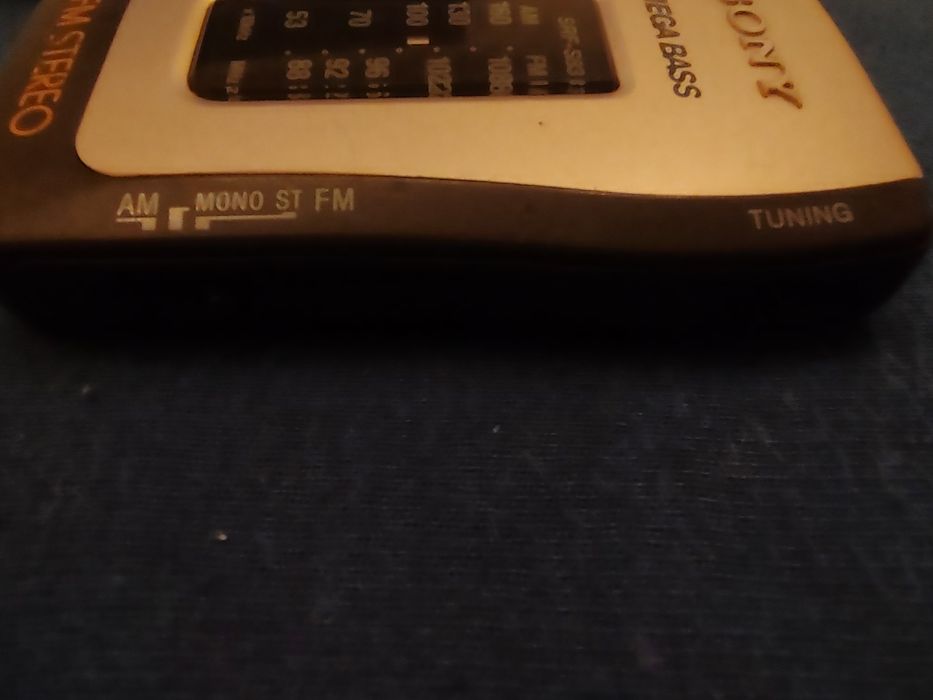 Radio Sony srf-s83 portabil de colecție.