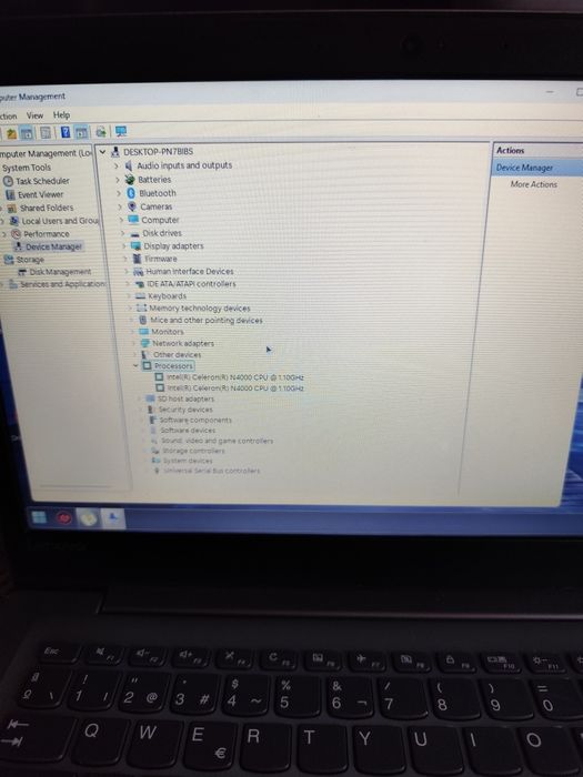 Vând leptop  lenovo