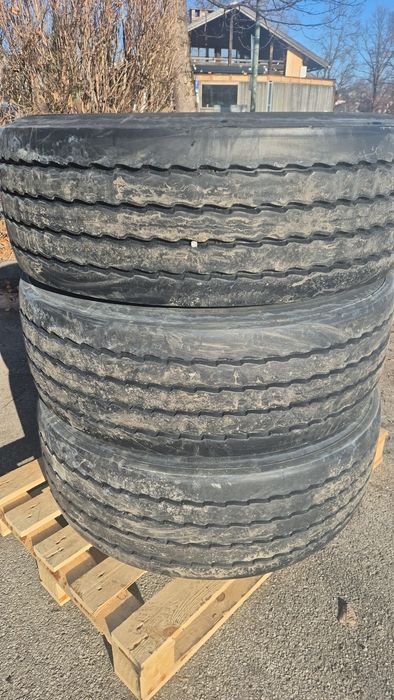 Гуми за камиони 385 65 22.5 внос от Германия в много добро състояние