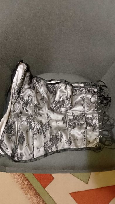 Дамски дънки и долнища