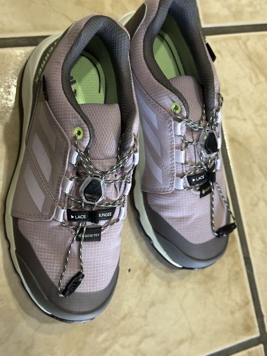 Adidas Terrex Continental 33