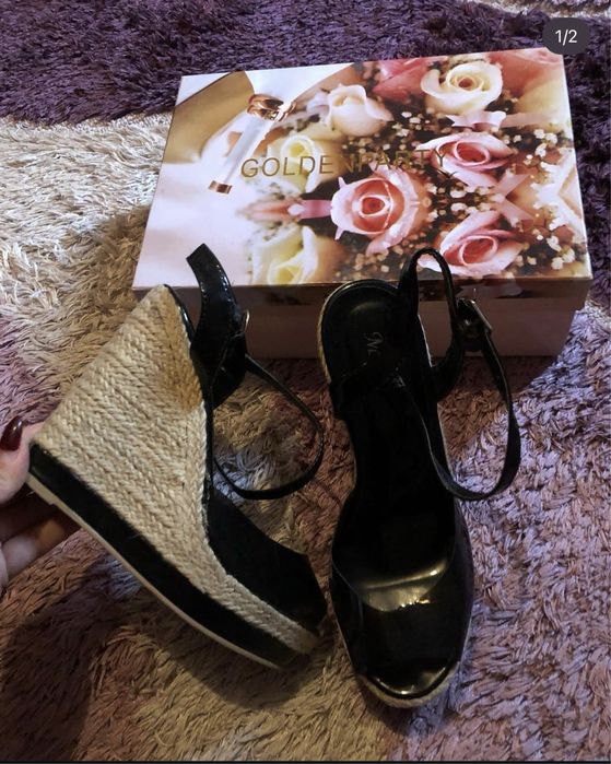 Босоножки на удобной платорме