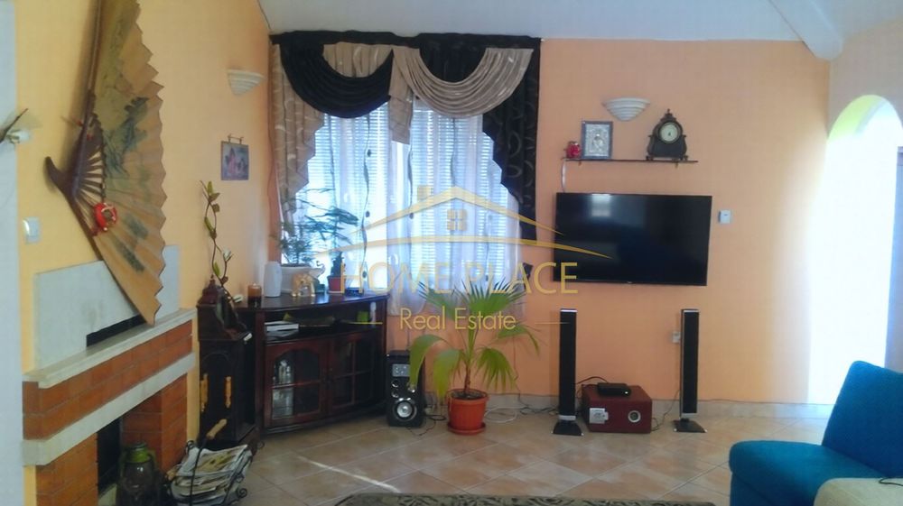 Продава се Многостаен апартамент в Варна, Център - 140 кв.м за 802 €/кв.м - Снимка #1