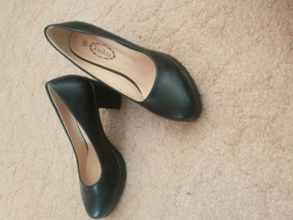 Черные Туфли    .