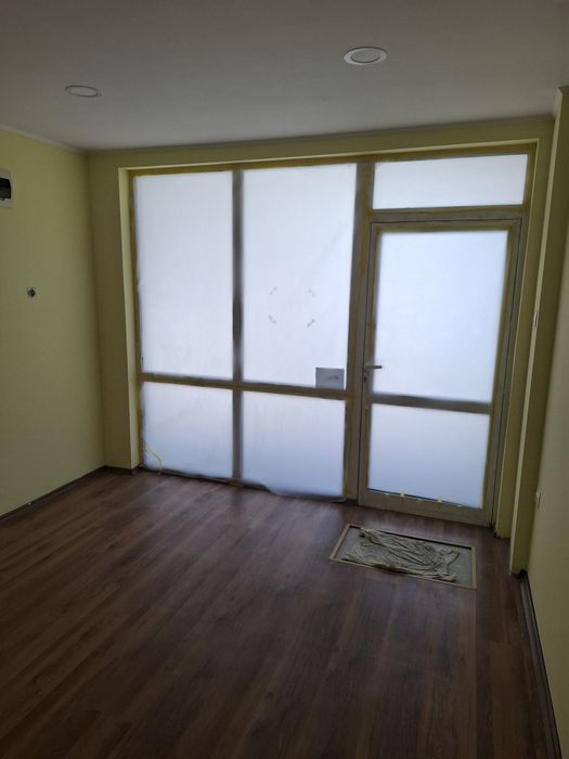Дава се под наем Магазин в Казанлък - 40 кв.м за 229.5 € - Снимка #7