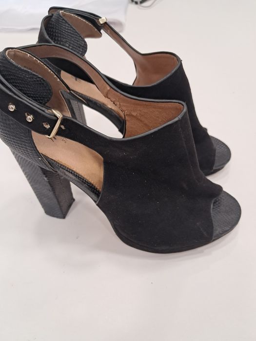 Botine deschise marimea 37