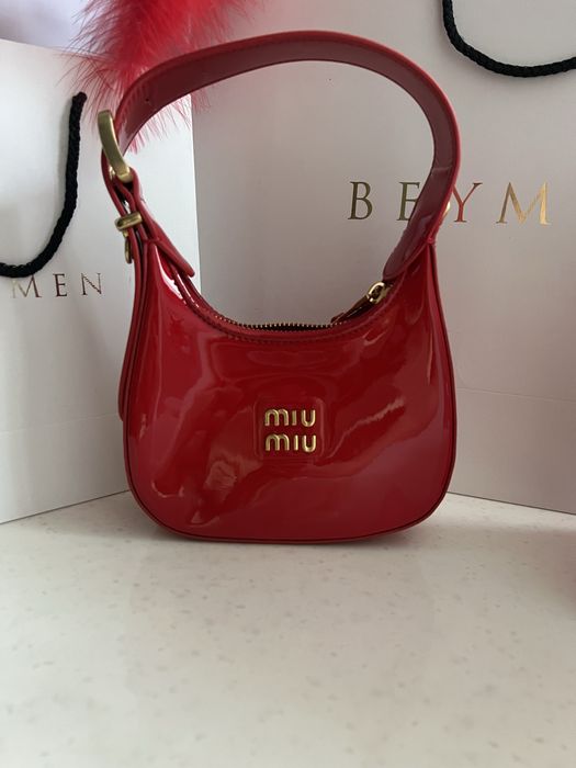 Продам новые сумочки от Miu Miu