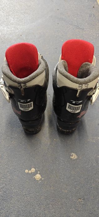 Детски ски обувки номер 33