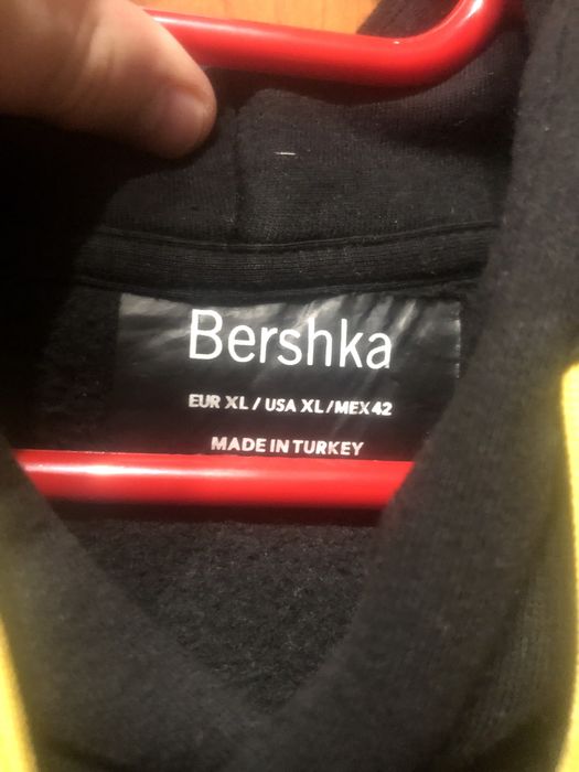 Hanorac Bershka marimea XL