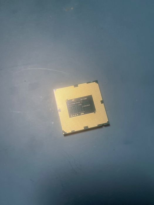 Процесори един не работи