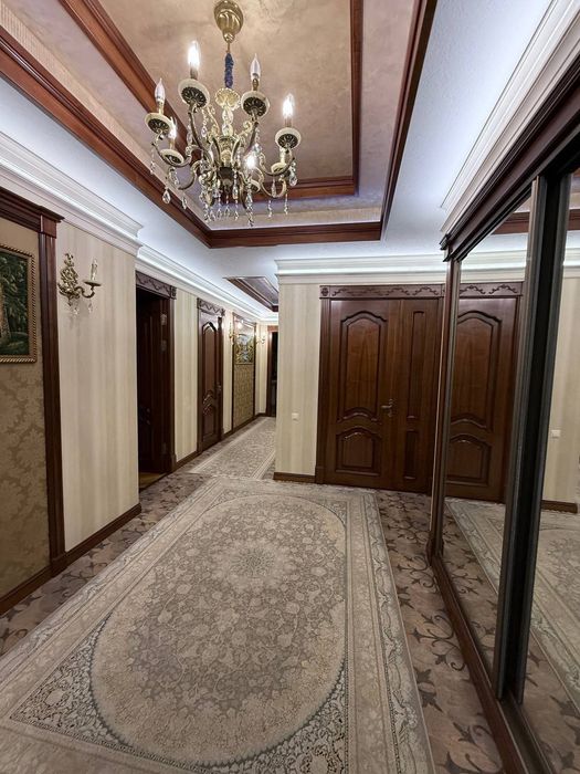 Продаётся квартира 4/4/7 "Габус" Тараса Шевченко, 182м2