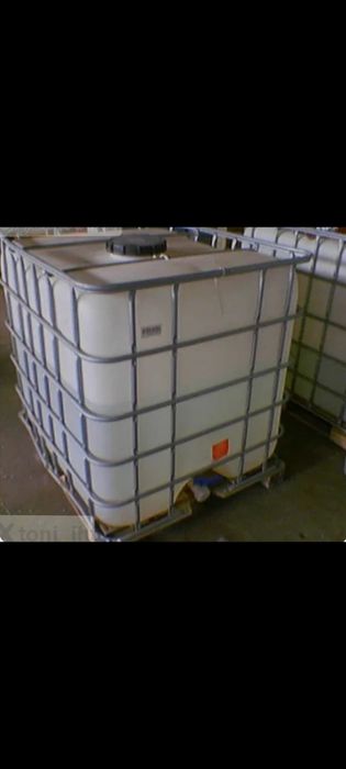 Бидони 1000л. Нови ! Чисти, за вода и гориво. Налични !!