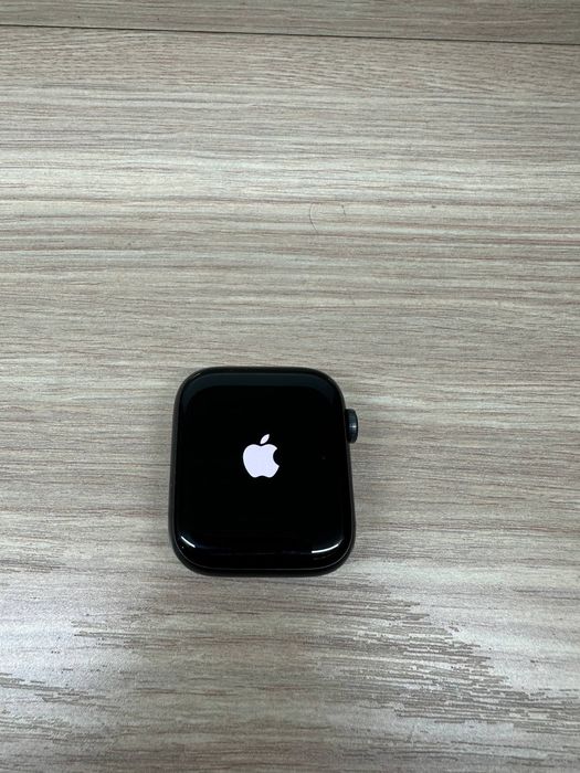 Apple Watch Series 6 (GPS) • Идеальное состояние + Доп. ремешок