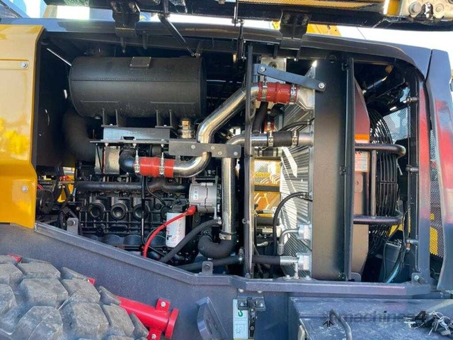 Сотилади  Погрузчик XCMG XC938  1,8 куб