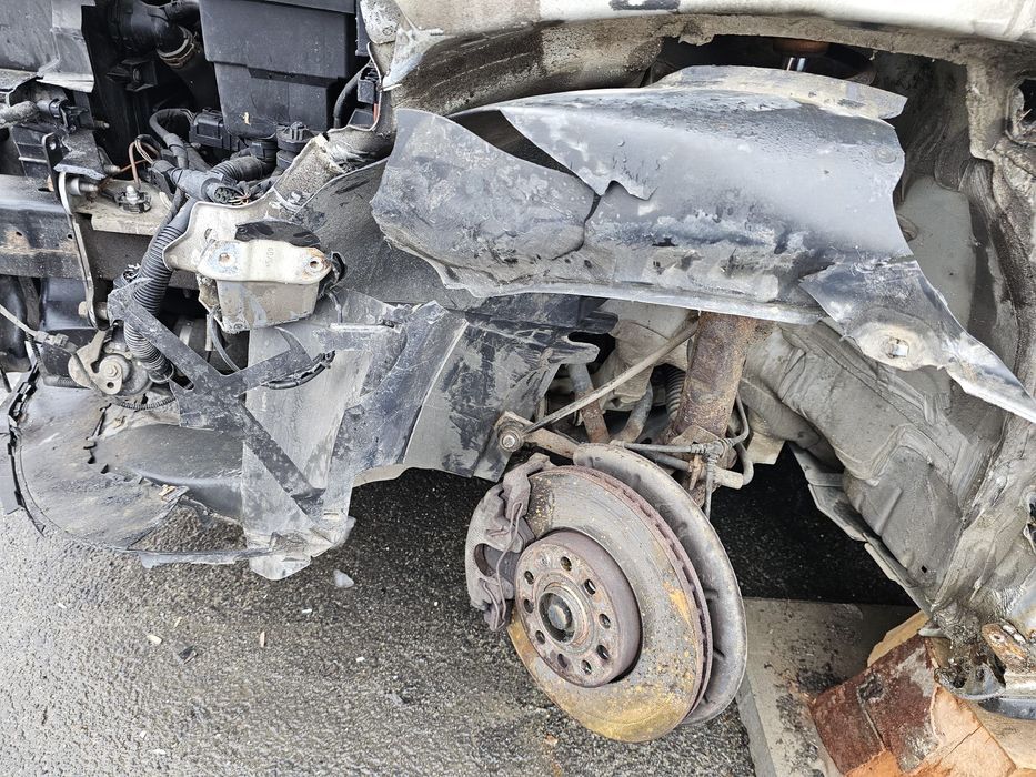 VW Golf plus 6 2010 1.6 TDI avariat