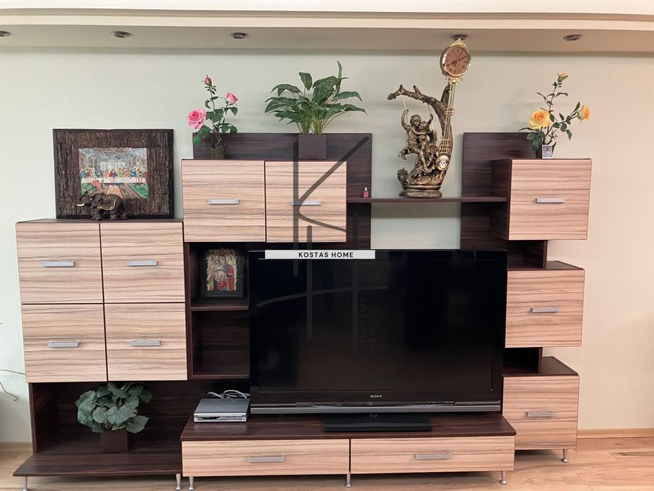 Продава се Тристаен апартамент в Варна, Базар Левски - 100 кв.м за 2850 €/кв.м - Снимка #2