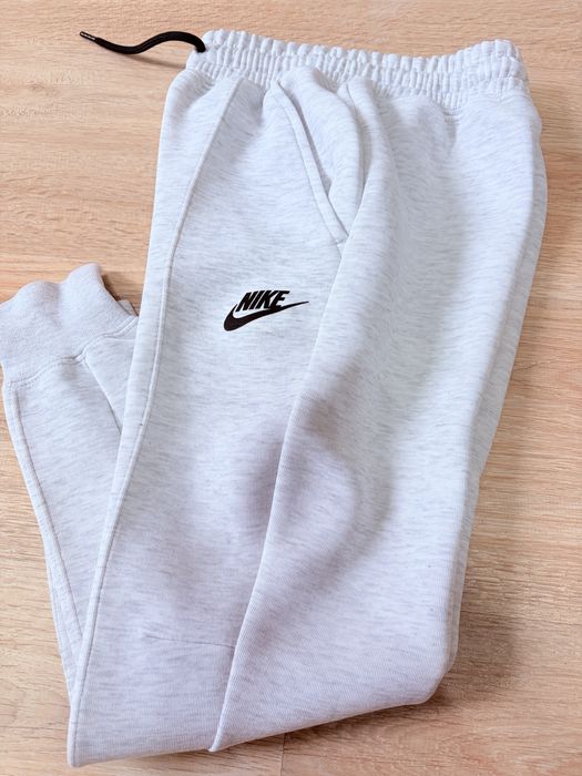 Nike Tech Fleece размер XS 122-128см